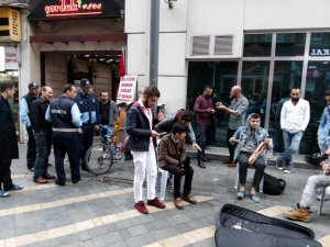 Uzunsokak’ta  vatandaşı çıldırtan yasak