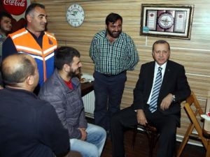 Erdoğan esnafla çay içip sohbet etti