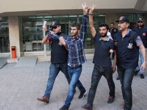 Sansasyonel eylem planı yapan 4 kişi yakalandı