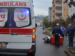 Minibüs ile motosiklet çarpıştı!