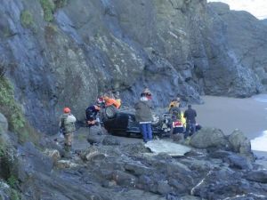 150 metreden denize uçtu