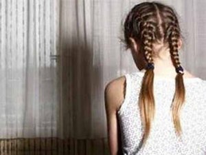 8 yaşındaki çocuğu taciz etti bağırınca...