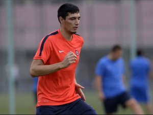 Oscar Cardozo 11’i hedefliyor