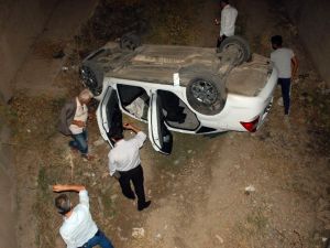 Kaza yapınca kaçtığı polislere yakalandı
