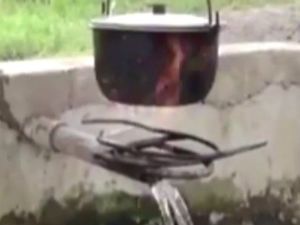 Altı su üstü ateş