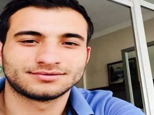 Arkadaşı kalbinden bıçaklayarak öldürdü!