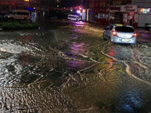 Şiddetli yağış Tekirdağ’ı etkisi altına aldı