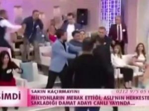 “Esra Erol’la İzdivaç“ta tekme tokat kavga