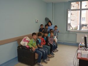 Sabah kahvaltısı 40 öğrenciyi zehirledi