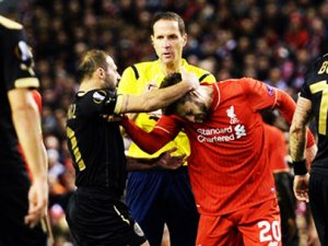 Gökdeniz Karadeniz, Lallana'yla tartıştı