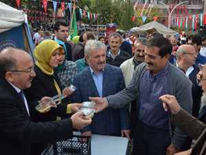 Trabzon Büyükşehir Belediyesi Aşure dağıttı!