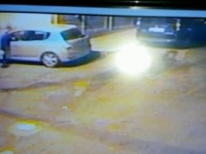 Hırsılık anı güvenlik kamerasında