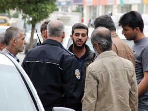 Çivili tahta ile 28 bin TL’lik soygun