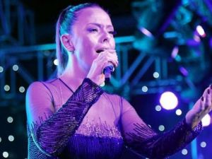 Ebru Gündeş boşanıyor mu?