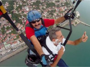 Havada sakal tıraşı oldu