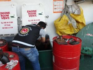 Aliağa Limanında kaçak akaryakıt operasyonu