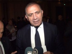 CHP Genel Merkezi Önünde Havaya Ateş Açıldı: Soruşturma Sürüyor