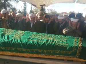 Erbakan’ın yeğeni son yolculuğuna uğurlandı