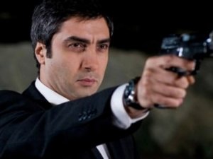 Efsane isim Kurtlar Vadisi'ne geri döndü