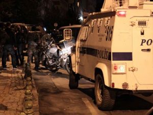 Bağcılar'da IŞİD Operasyonu: Helikopter Destekli Şafak Baskınında Çok Sayıda Gözaltı