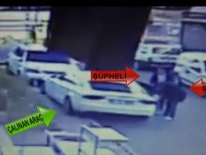 Oto hırsızları kamerada