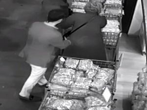 Makaslı kapkaç kamerada