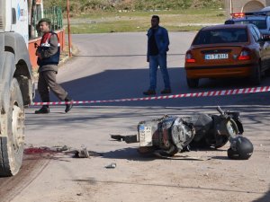 Hatay Dörtyol’da motosiklet beton mikserine çarptı: 1 ölü