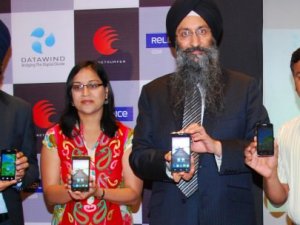 40 TL'ye akıllı telefon geliyor!