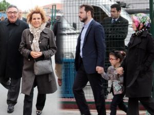 Albayrak ile Doğan aynı okulda oy kullandı