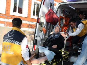 Ambulansla oy kullanmaya geldi