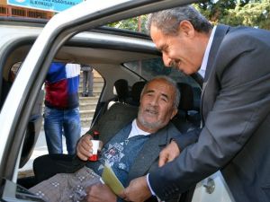 Oyunu otomobilde kullandı