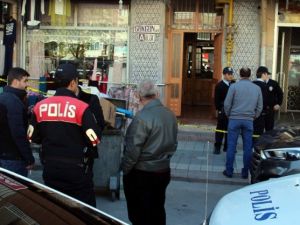 Karısını öldürdü, 2 polisi yaraladı !