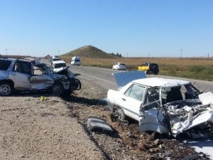 Kafa kafaya çarpıştılar: 2 ölü, 7 yaralı