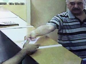 Yanlışlıkla 10 bin lira fazla verdiler