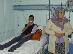 Öğrenci servisi şarampole girdi: 14 yaralı