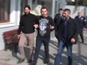 ’’Bana bıyık burdun" cinayeti !