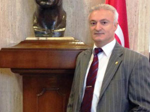 Yurtsever "Başkan çık dediklerini açıkla"