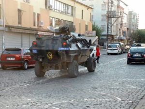 Diyarbakır’da çatışma: 1 polis yaralandı