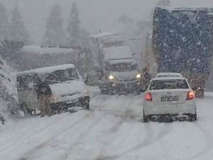 Sürücülerin karla imtihanı