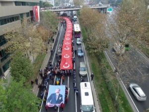 1001 metrelik Türk bayrağı nefes kesti