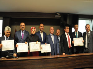 AK Parti Trabzon Milletvekilleri mazbatalarını aldı!