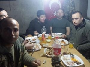 Sılayı gurbete anne şefkatini kışlaya taşıdılar