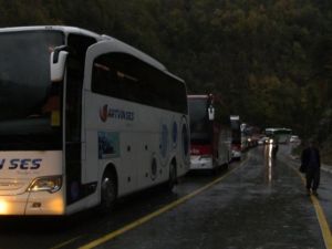 Artvin Borçka’da şiddetli fırtına ve yağış hayatı felç etti