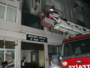 Tartıştığı annesinin evini ateşe verdi