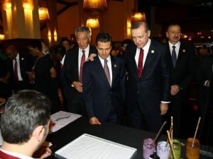 G20 liderlerine akşam yemeği verdi