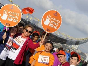 İstanbul “Kadına şiddete dur" dedi