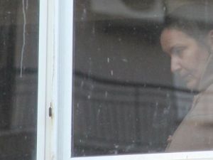 Ziyarete geldiği annesini kanlar içinde buldu