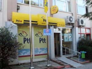 Duvarı deldiler, soydular