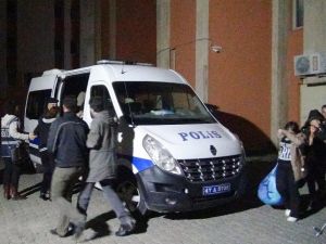 Fuhuş operasyonuna 8 tutuklama