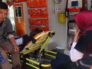 Okulda kimyasal madde şişesi kırıldı: 6 kişi hastanelik oldu